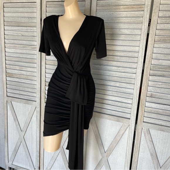 INA BLACK DRESS WITH SIDE RUCHING AND TIE DETAIL - Picture 8 of 14
